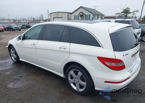 2012 Mercedes-Benz R 350 4Matic z USA, uszkodzony, nr VIN 4JGCB5HE9CA142376